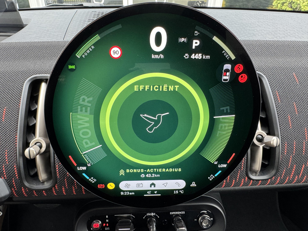 50192640-16.jpg
