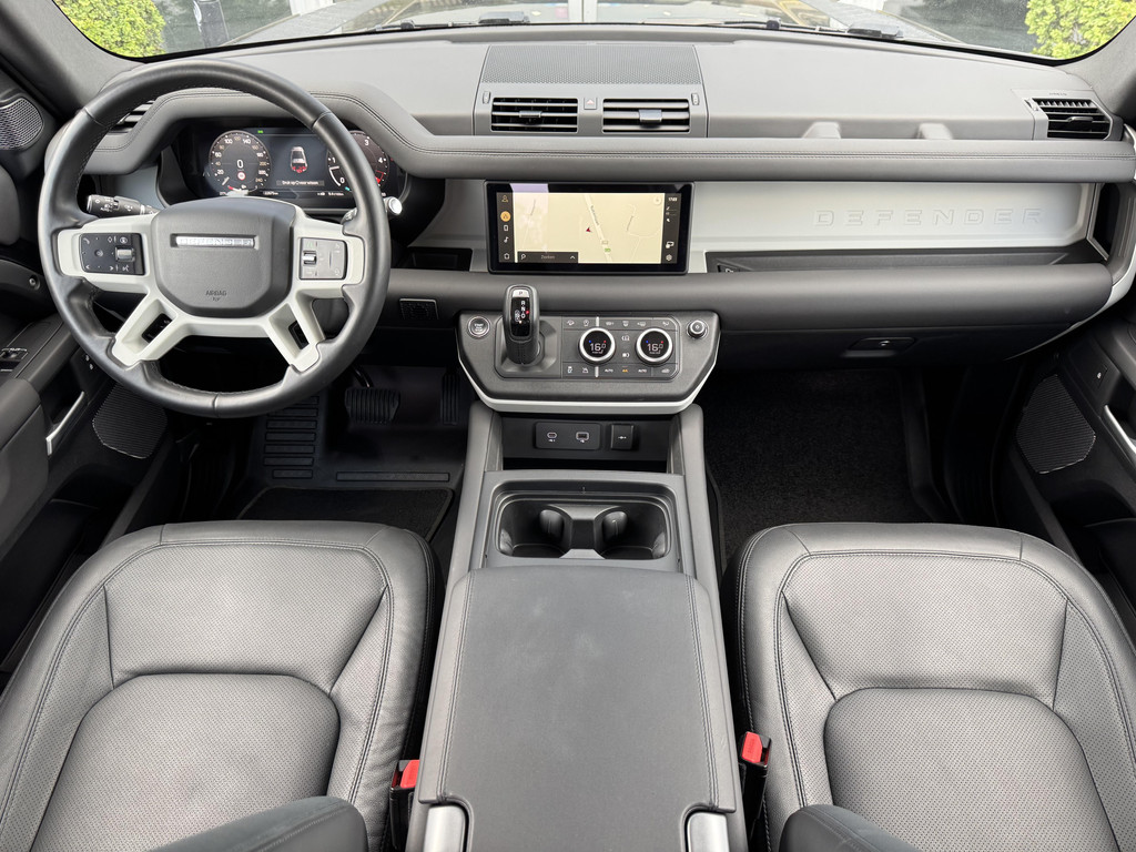 53298108-9.jpg