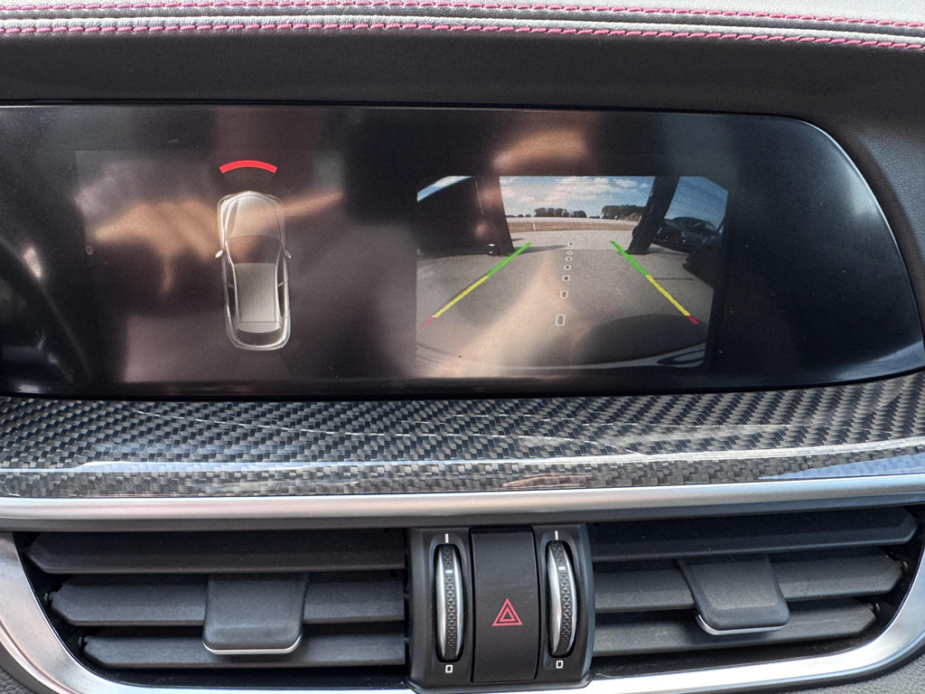 56298859-11.jpg